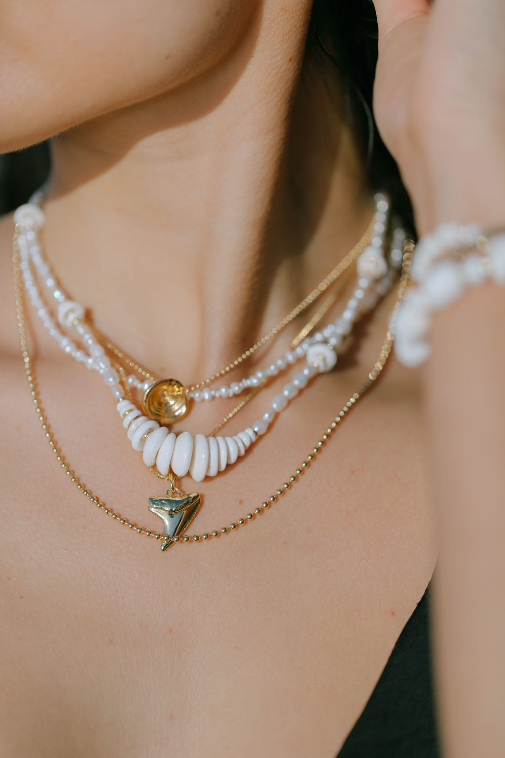 Gold Puka Shell Pearl Bead Necklace - Maka