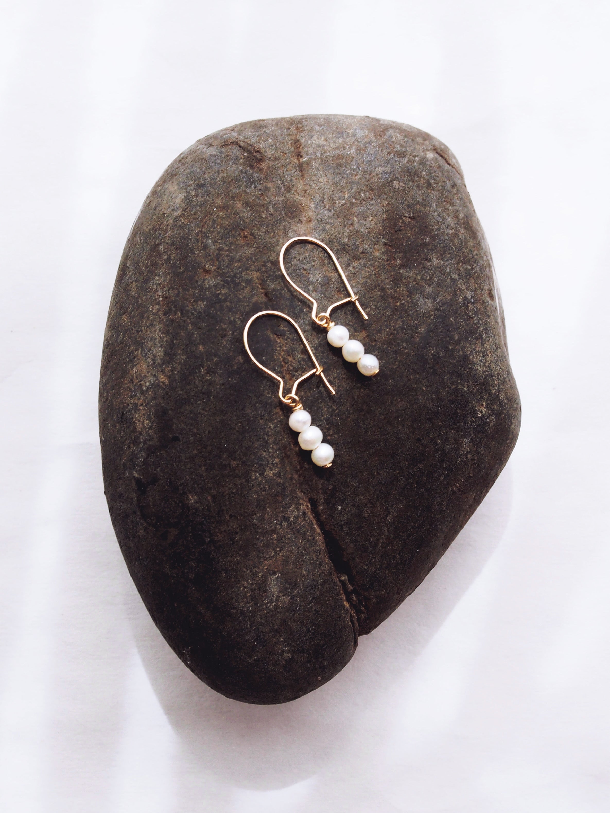 Dainty Pearl Drop Earrings - Kanilea