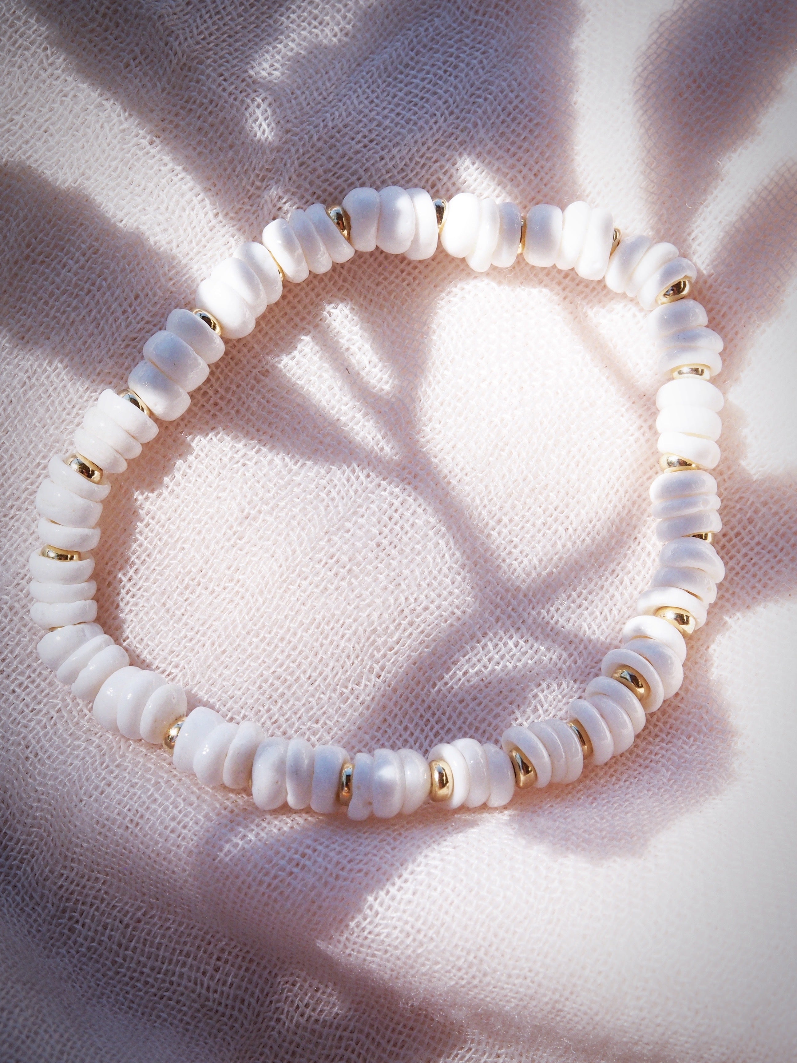 Choose your Stretchy Puka Shell Bracelet - Ali'ikai