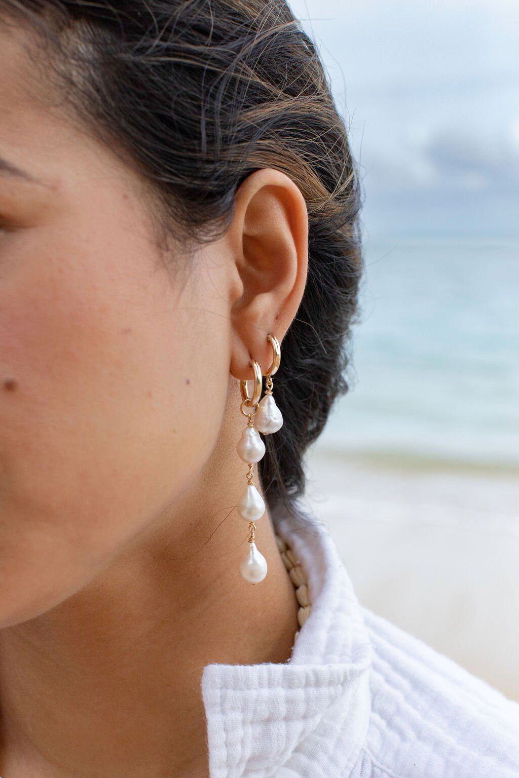 Baroque Pearl Latch Hoop Earrings - Kēhau