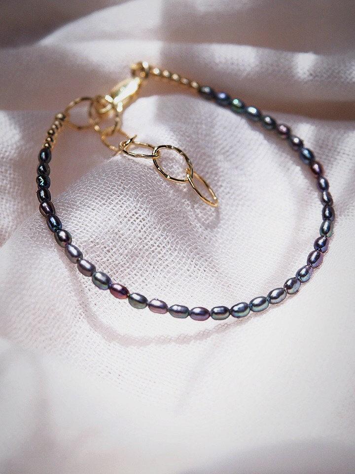 Dainty Black Pearl Bracelet - Maile