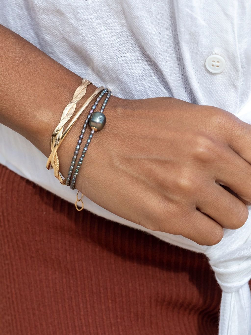 Dainty Black Pearl Bracelet - Maile