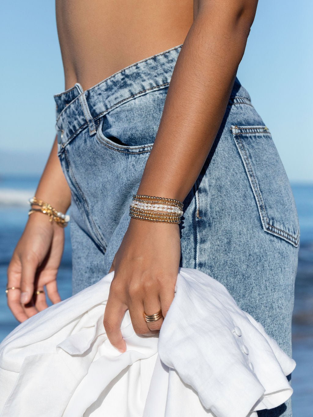 Dainty White Pearl Bracelet - Maile